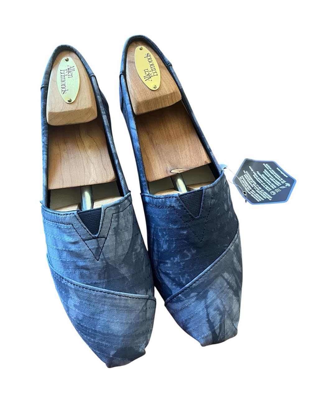 NWT Toms Classic Alpargata Shoes Tie Dye Blue Slip On Lightweight Loafer Size 8